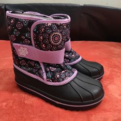 Size 3 Big Girls Snow Winter Boots New