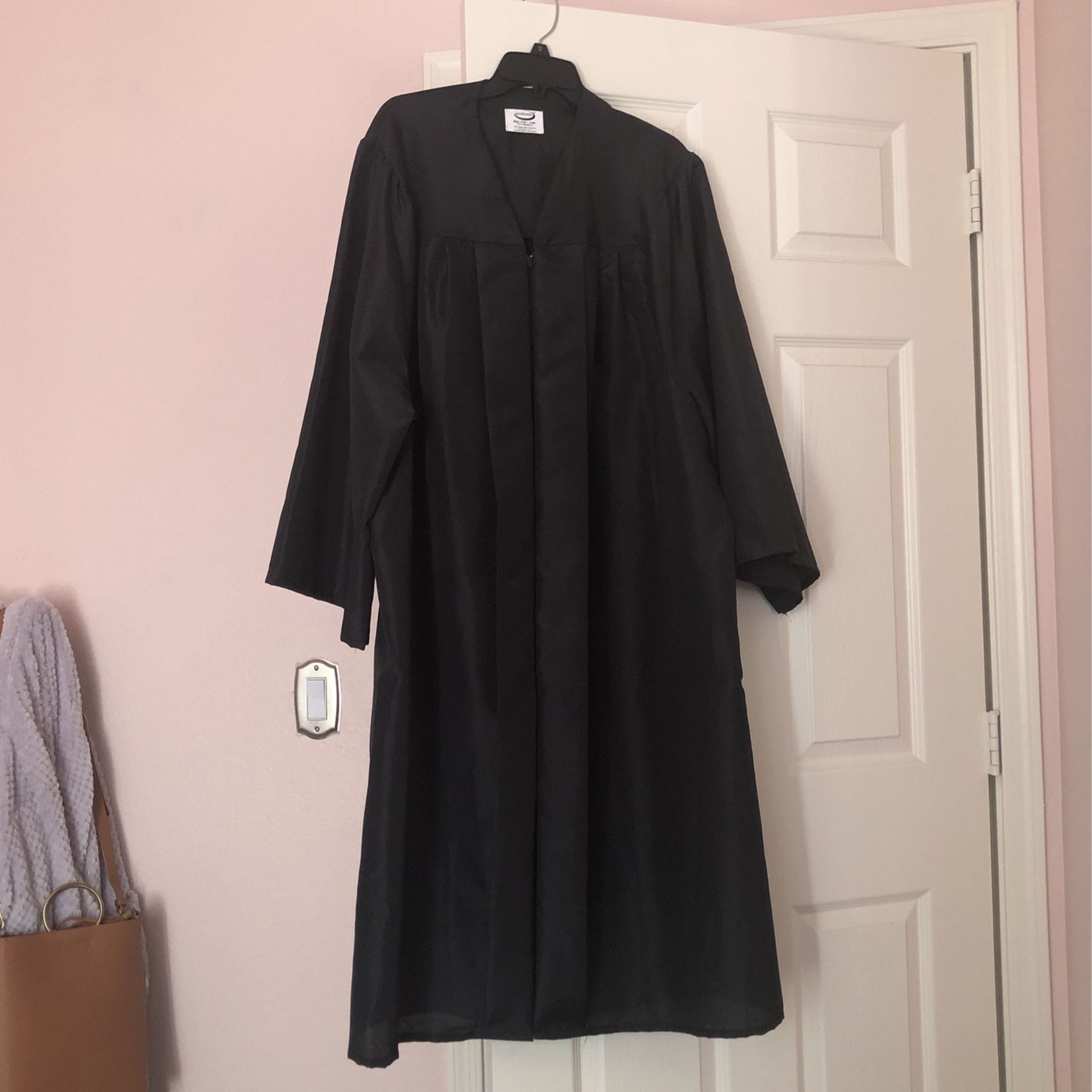 Black graduation Cap + Gown