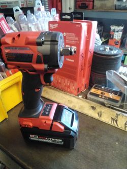 MILWAUKEE M18 FUEL BRUSHLESS MID TORQUE IMAPCT DRIVER  1/2  WIHT BATTERY 6,0 AH  NO CHARGER
