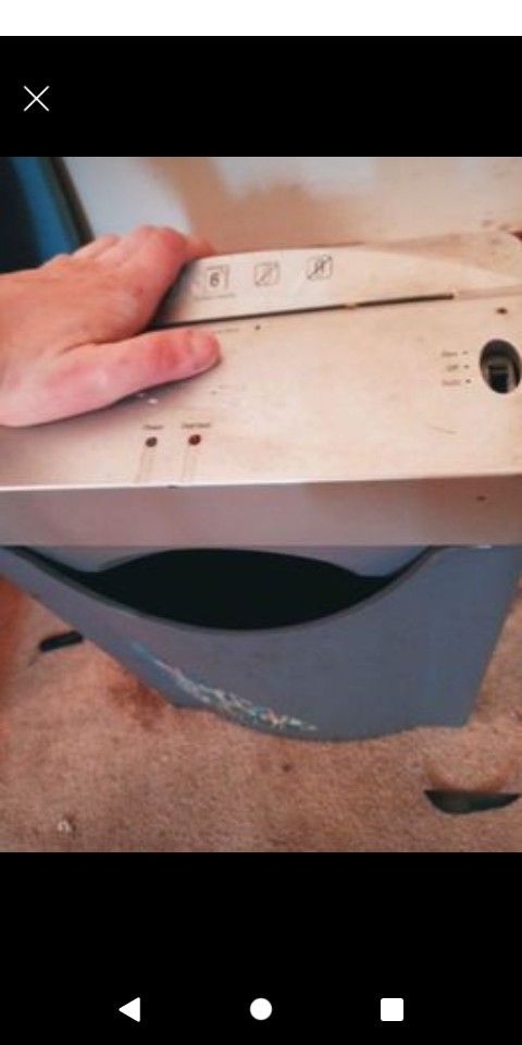 Paper/ Credit Card Shredder