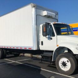 2016 International Durastar Box Truck