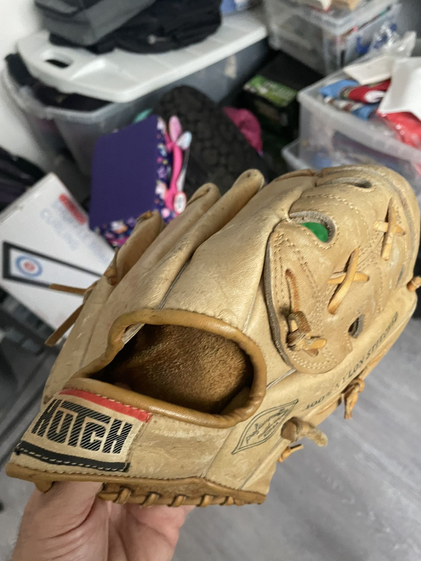 Hutch Softball / Baseball glove Hutch 9/ 1/2