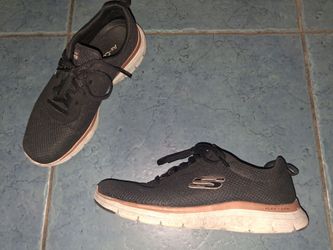 Size 8 Sketchers