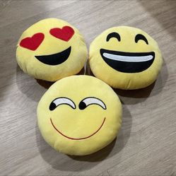 Emoji mini pillow cushion set of 3