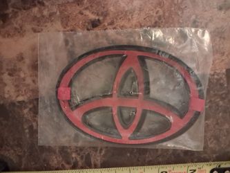 New Toyota emblem black