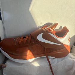 Texas Kd’s Size 13