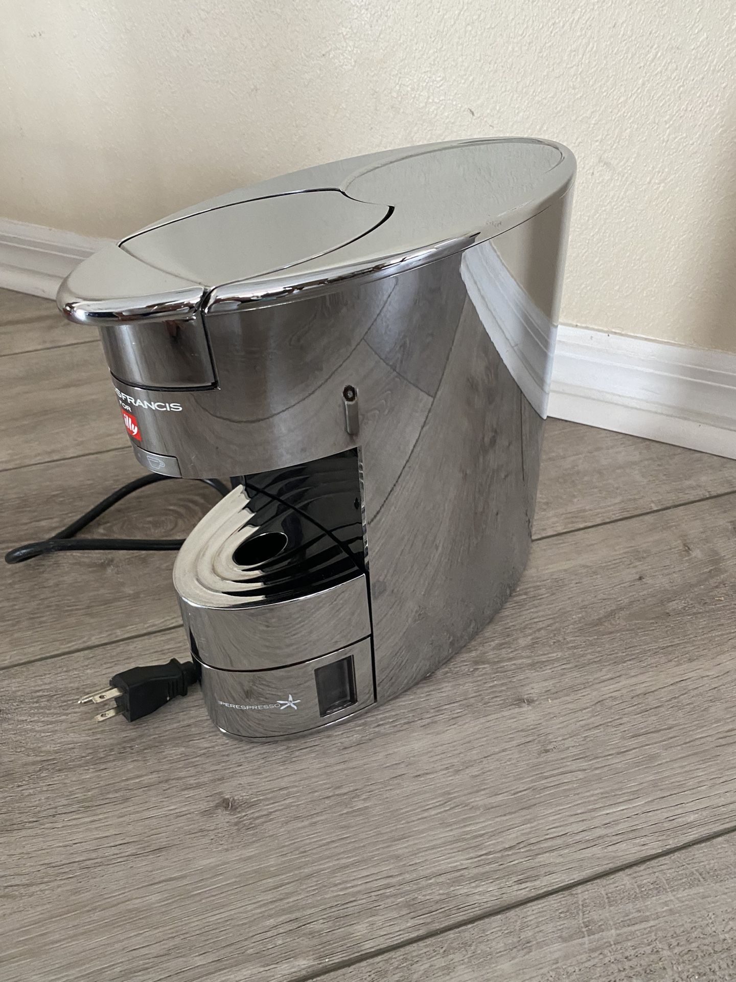 FrancisFrancis for Illy X9 Iper Espresso Capsule Coffee Maker CHROME