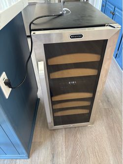 whynter wine fridge