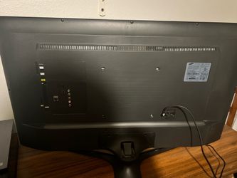 Samsung 40” Smart TV UN40J5200AF – Works Great