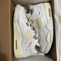 Jordan Retro 4