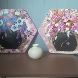Artwork. Wall decor. 