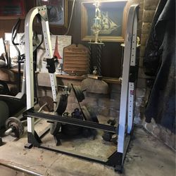 Weight Bench 