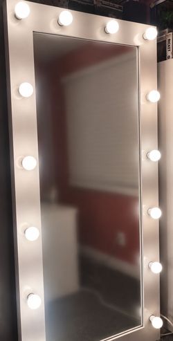 Full Length Hollywood Vanity Mirror with Lights – White Makeup Mirror