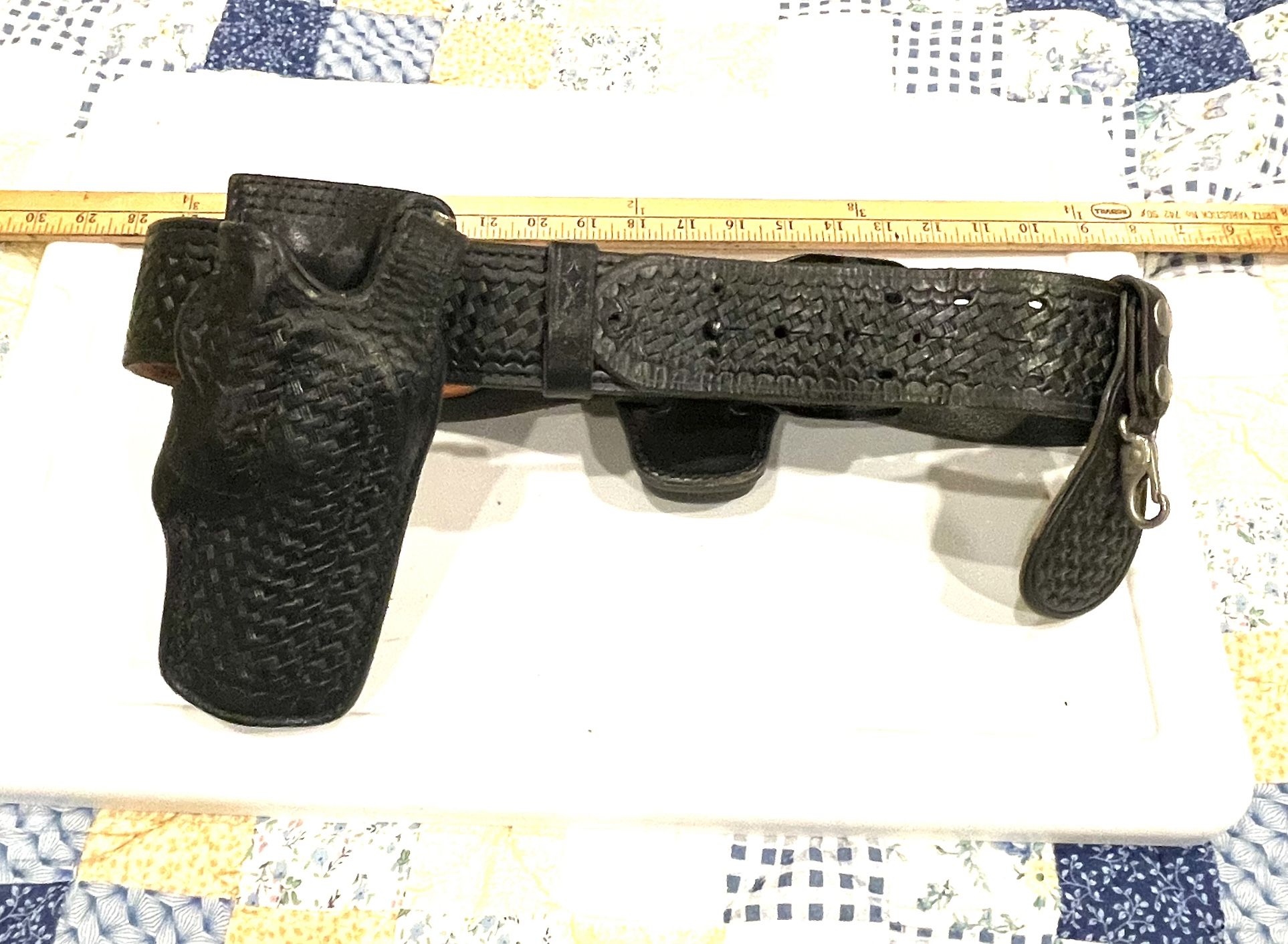 Tex Shoemaker &Sons Holster And Handcuff Belt