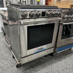 Stainless Steel Dacor 30” Gas Transitional Style Range 