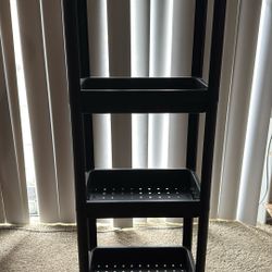 Plastic shelving 