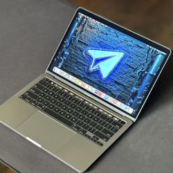 13” MacBook Pro 2020 - Quad-i5 / 16GB / 500GB