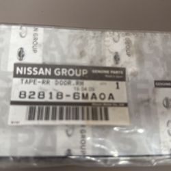 2017-2019 Rogue Nissan Rear Black Tape