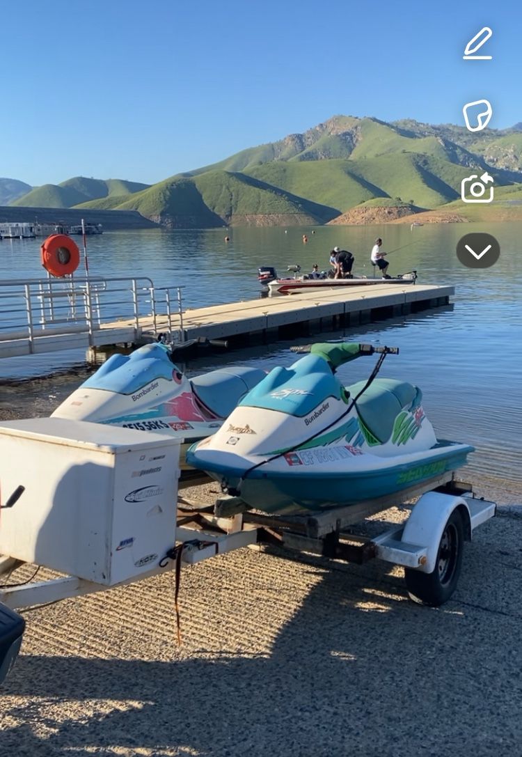 95 Season Jetski