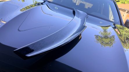 Black spoiler