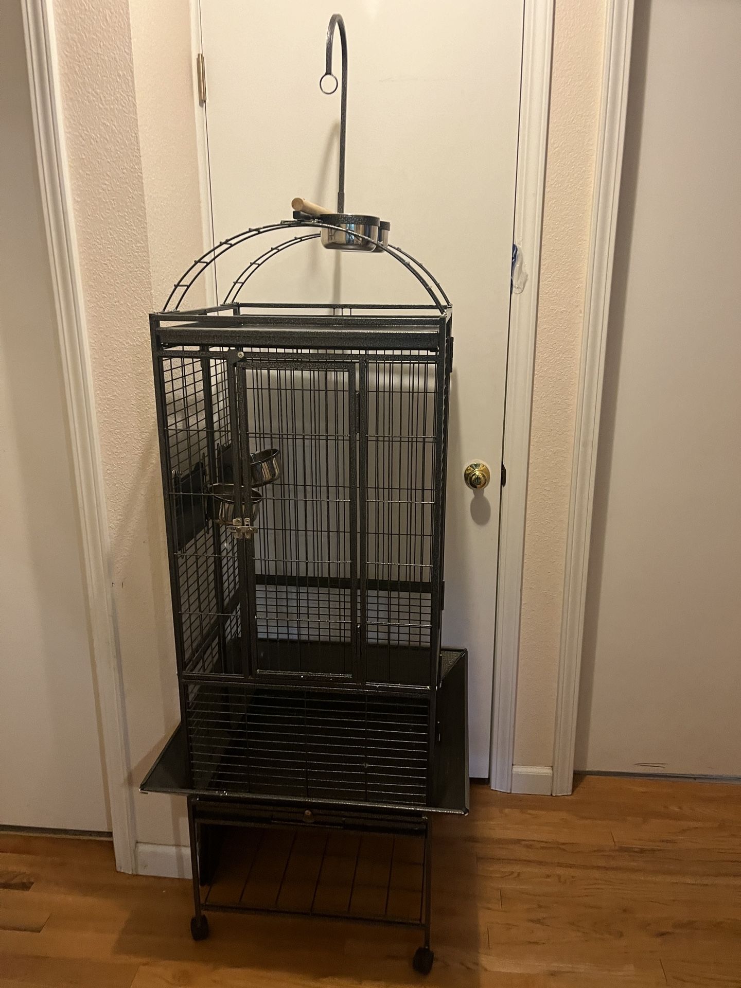 Big Bird Cage With Fixed Seed Catcher