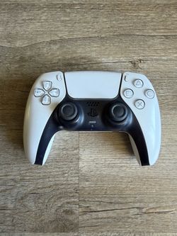 PS5 Controller - White/Black