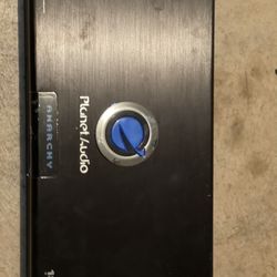 Amplifier Planet Audio 1800wattsx5