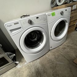 WHIRLPOOL WHITE FRONT LOAD WASHER AND GAS DRYER