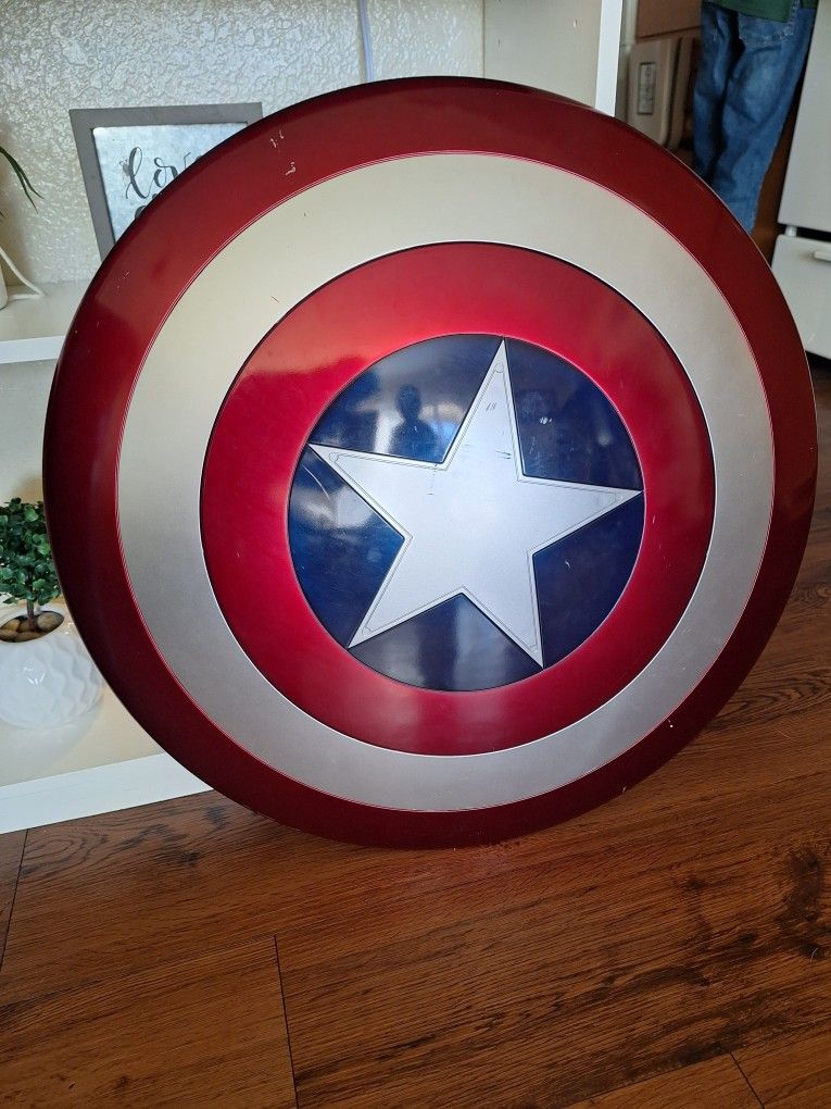 Avenger Captain America Shield 24 inches
