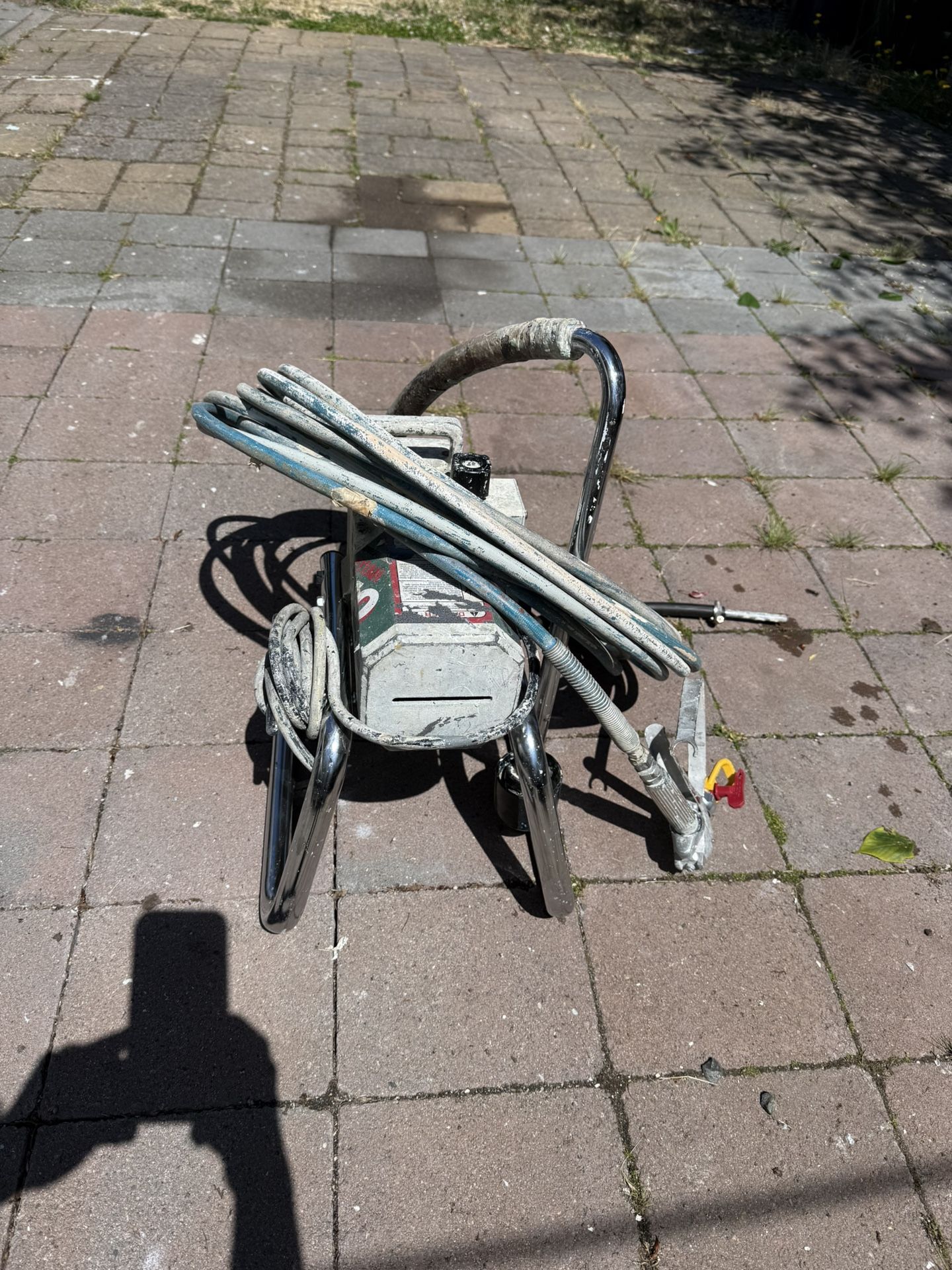 Titan 440 Paint Sprayer