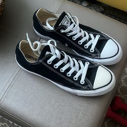 Women’s Converse 