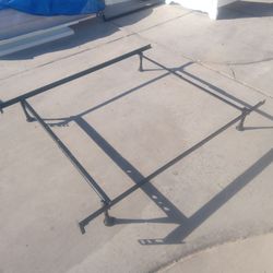Nice Strong and Sturdy Full-size Metal Bed Frame 