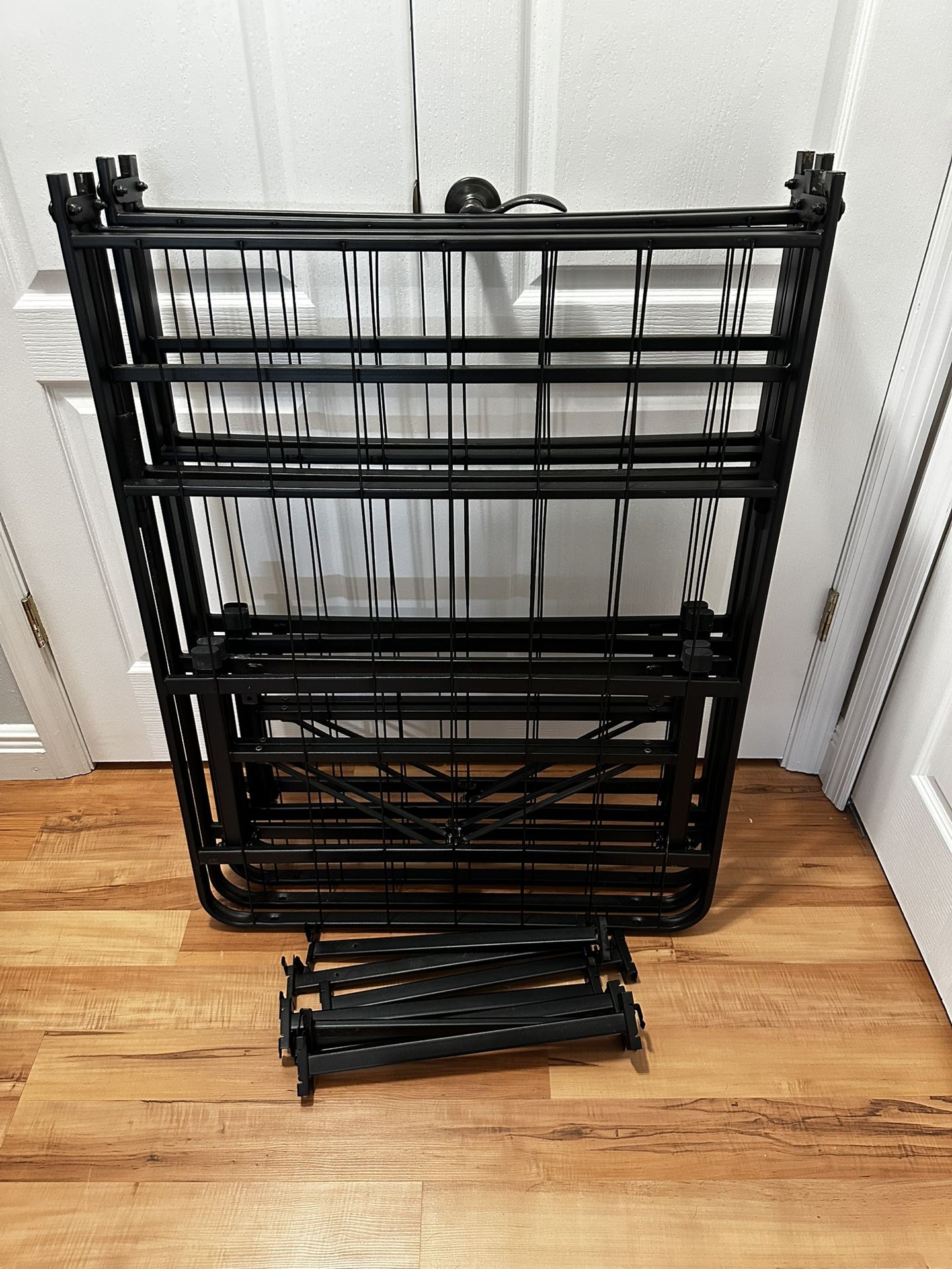 Queen/King Metal Bedframe