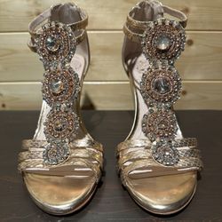 Rose gold Vince Camuto rhinestone wedge sandals size 6.5