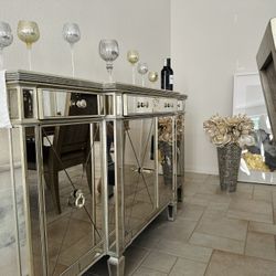 Mirrored Buffet 