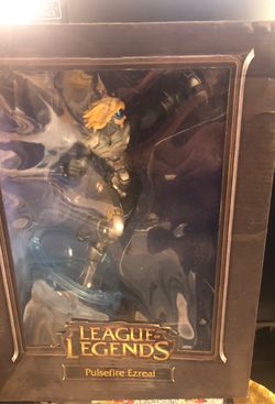 Collectible figure