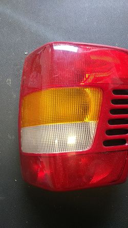 Jeep taillight lens