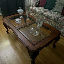 Coffee Table & Console 