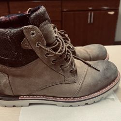 Men’s boot Sz 8.5 