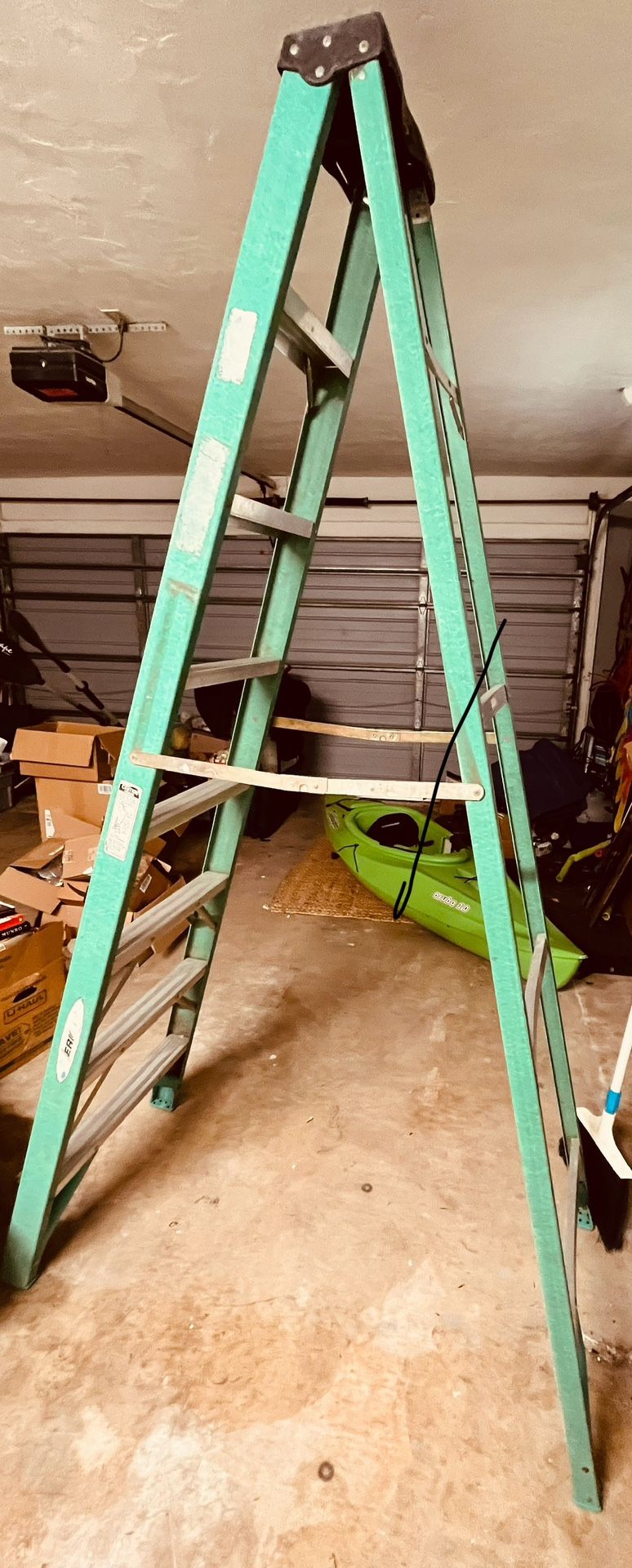 8 Foot Ladder