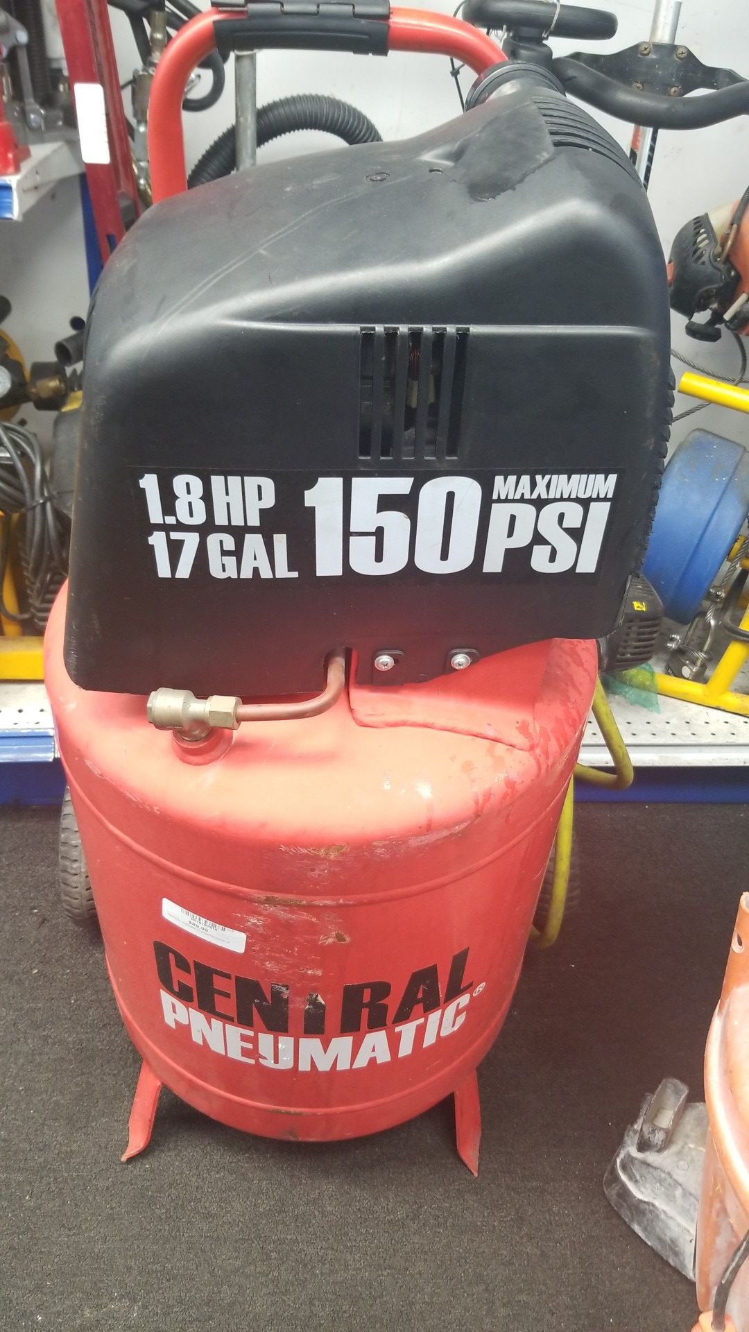 Central pneumatic compressor
