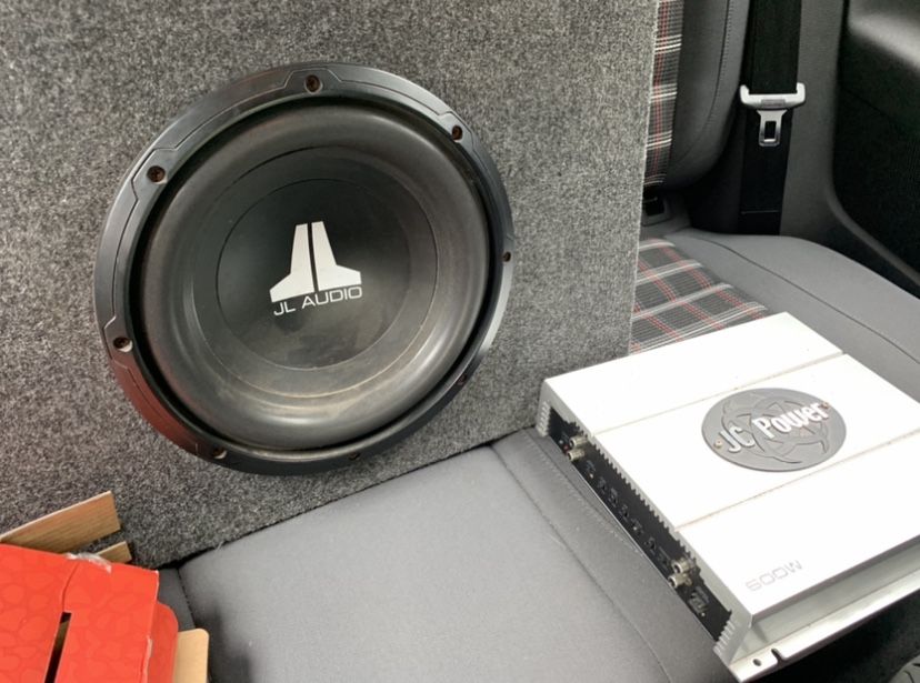 Subwoofer with amp