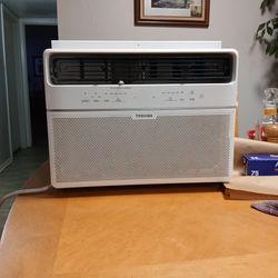 TOSHIBA AIR CONDITIONER ☆☆☆☆☆ ( WINDOW UNIT )