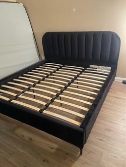 Perrine Upholstered low profile platform bed (USED)