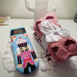 4 pairs brand new cozy socks bundle
