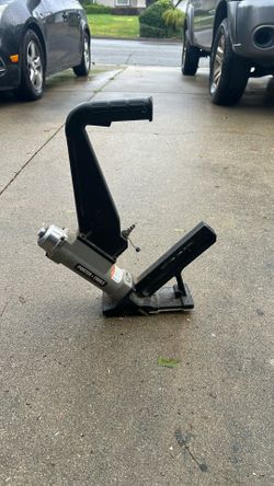 Hard wood floor Installation Tool