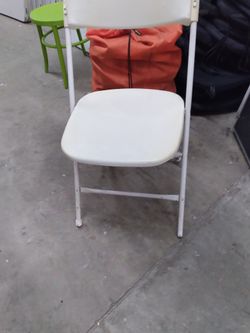 Folding Plastic Chairs