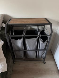 Laundry cart with 3 sections