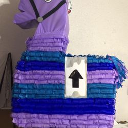 Llama fortnite pinata