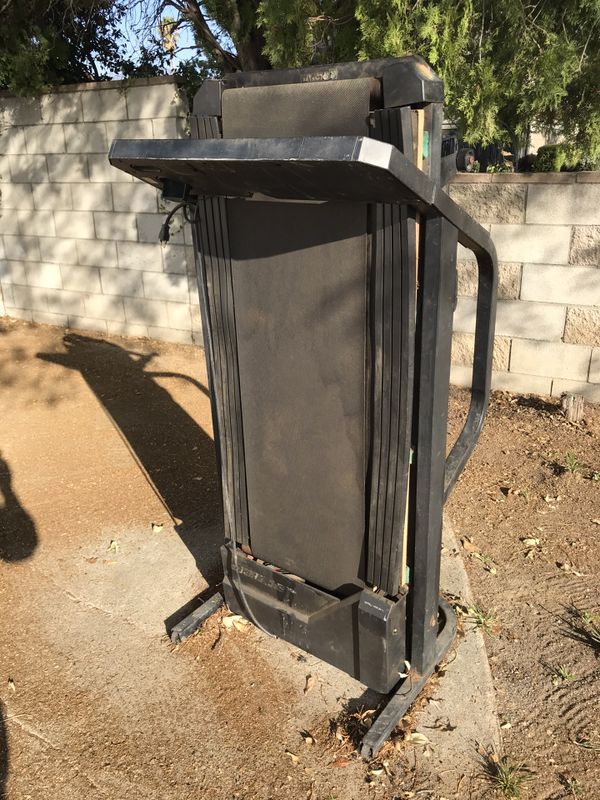 Free broken treadmill for Sale in Rancho Cucamonga, CA OfferUp